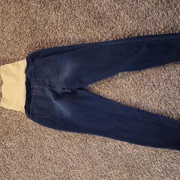 Flutter and Kick skinny ankle maternity jeans - Picture 7 of 8